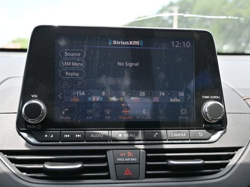 Used 2019 Nissan Altima 2.5 SR w/ SR Premium Package FWD image 12