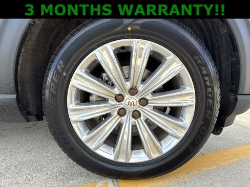 Used 2022 Ford Explorer King Ranch w/ Premium Technology Package image 10