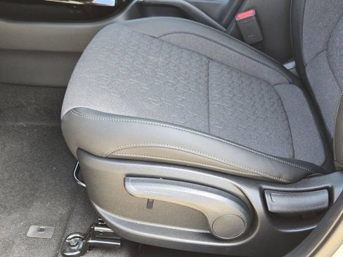 New 2026 Kia Seltos S AWD/4WD image 17