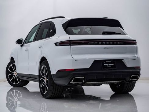 New 2026 Porsche Cayenne image 3