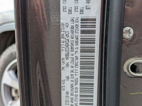 Used 2019 Jeep Cherokee Limited image 31