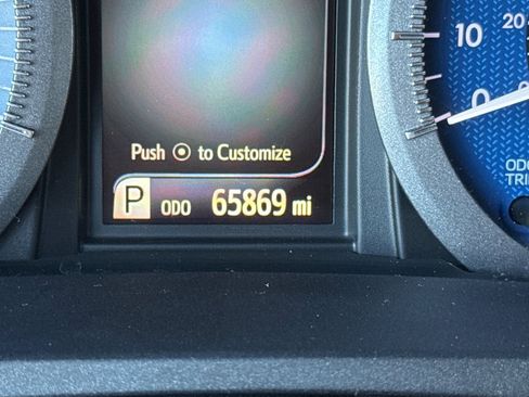 Used 2015 Toyota Sienna XLE w/ XLE Navigation Package image 29