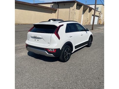 Used 2023 Kia Niro EX w/ EX Cold Weather Package image 3