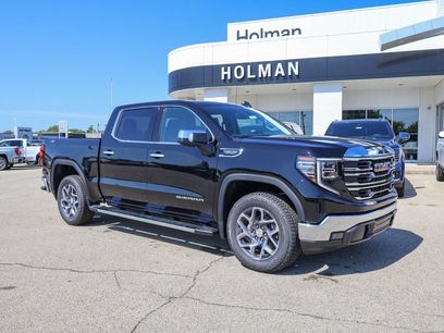 New 2026 GMC Sierra 1500 SLT w/ SLT Premium Package
