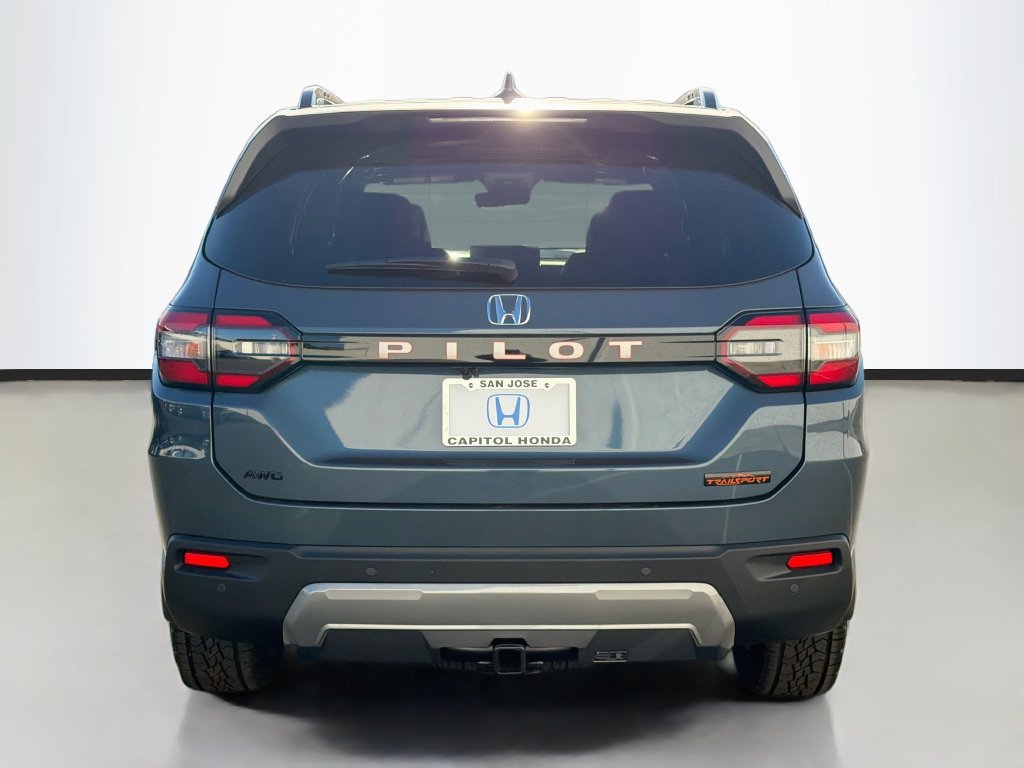 New 2026 Honda Pilot TrailSport image 5