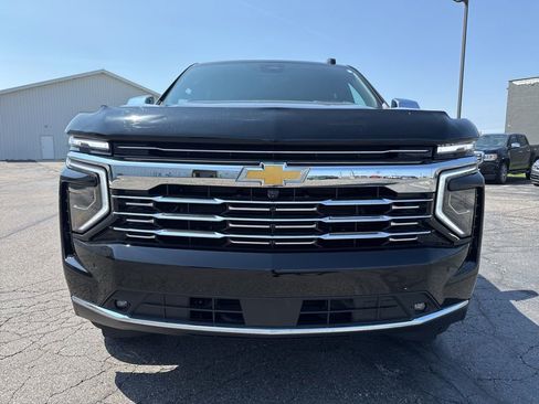 Used 2025 Chevrolet Tahoe Premier AWD/4WD image 6
