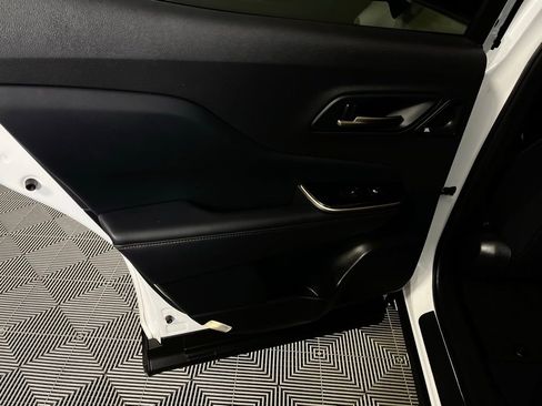 Used 2024 Toyota Crown Limited w/ Carpet Mat Package (TMS) image 28