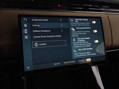Certified 2025 Land Rover Range Rover Sport Dynamic SE AWD/4WD image 29