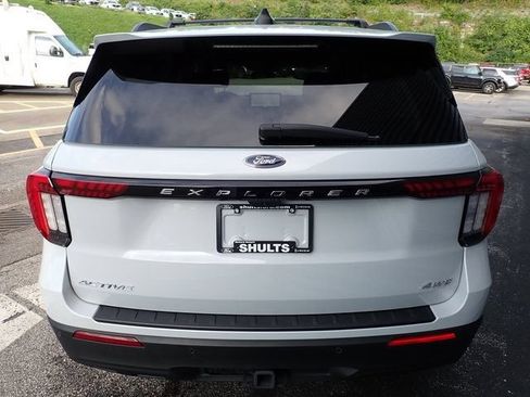 Certified 2025 Ford Explorer Active AWD/4WD image 6
