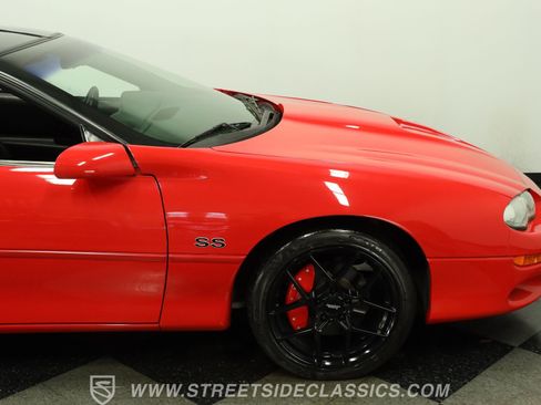Used 2002 Chevrolet Camaro Z28 w/ SS Performance/Appearance Pkg RWD image 29