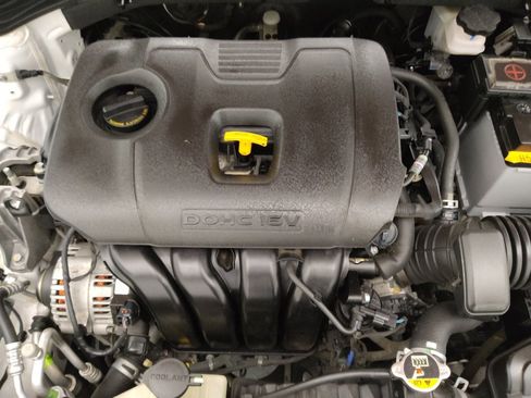 Used 2019 Hyundai Elantra SE w/ Cargo Package image 30