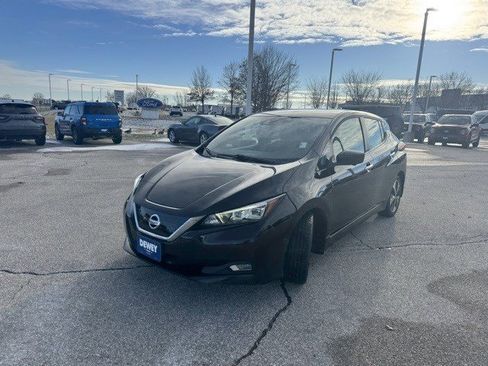 Used 2020 Nissan Leaf SV w/ SV Technology Package image 3