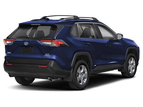 Used 2025 Toyota RAV4 XLE w/ Convenience Package image 2