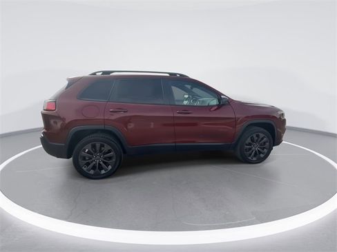 Used 2021 Jeep Cherokee Latitude Lux 80th Anniv w/ Quick Order Package 26U 80TH image 9
