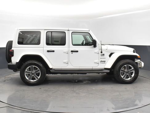 Used 2020 Jeep Wrangler Unlimited Sahara image 8