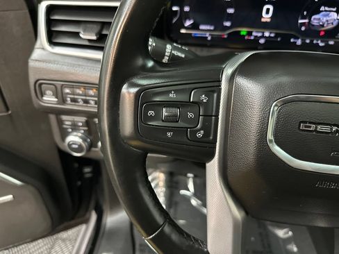 Used 2023 GMC Yukon Denali AWD/4WD image 14