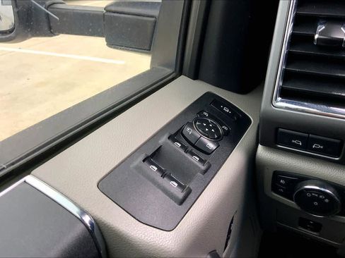Used 2017 Ford F350 XLT w/ XLT Value Package AWD/4WD image 34