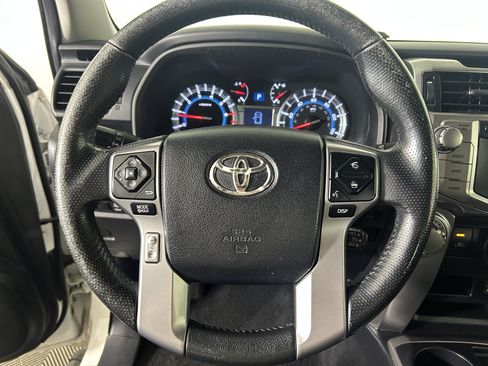 Used 2016 Toyota 4Runner SR5 RWD image 11