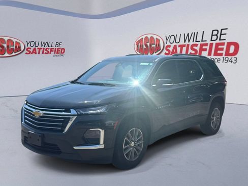Used 2024 Chevrolet Traverse LT FWD image 3