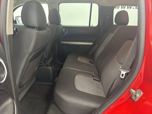 Used 2009 Chevrolet HHR LT image 19