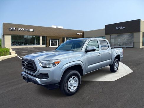 Used 2022 Toyota Tacoma SR AWD/4WD image 1