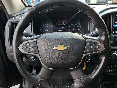 Used 2020 Chevrolet Colorado Z71 AWD/4WD image 23