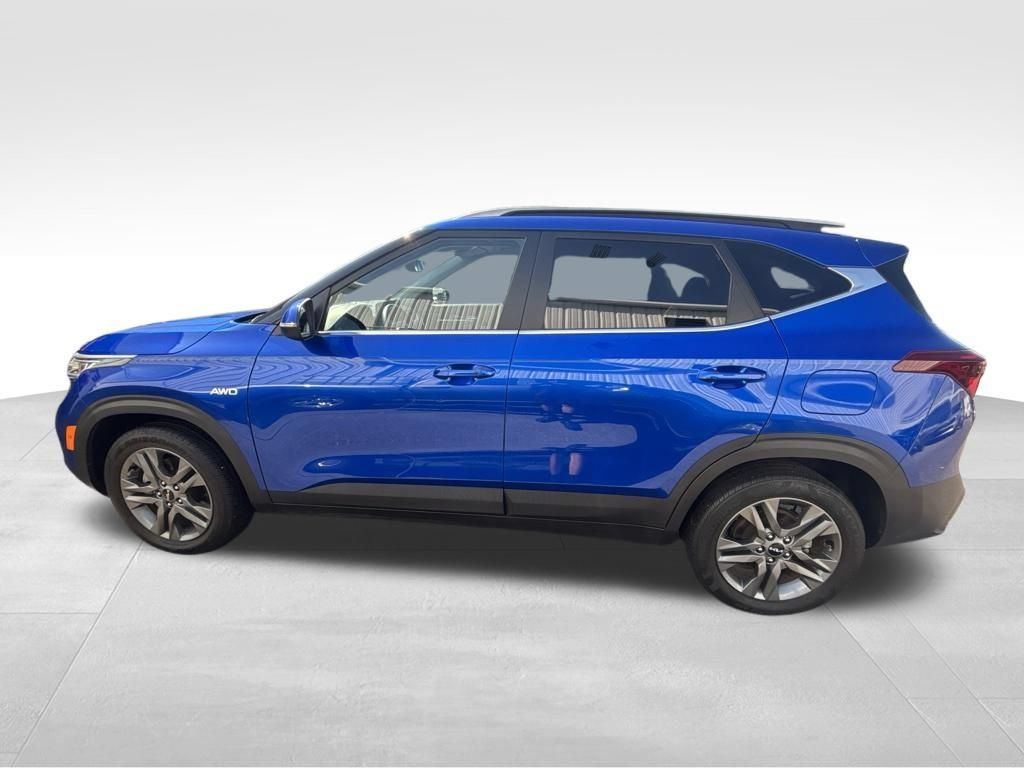 Certified 2023 Kia Seltos S w/ Navigation Package AWD/4WD image 3