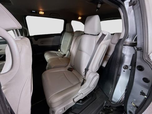 Used 2019 Honda Odyssey EX-L image 25