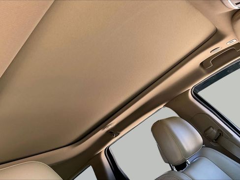 Used 2019 Jeep Grand Cherokee Limited w/ Luxury Group II RWD image 14