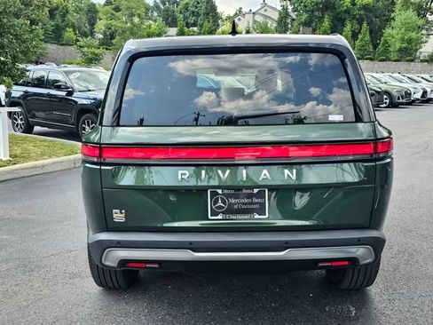 Used 2024 Rivian R1S Adventure AWD/4WD image 9