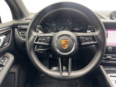 Used 2022 Porsche Macan image 55