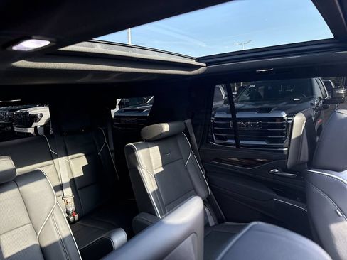Certified 2024 Cadillac Escalade Premium Luxury AWD/4WD image 14