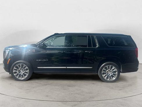 Used 2026 GMC Yukon XL Denali w/ Sun & Power Step Package AWD/4WD image 8