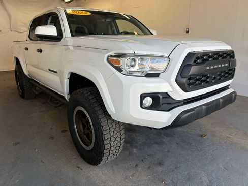 Used 2023 Toyota Tacoma SR5 image 4