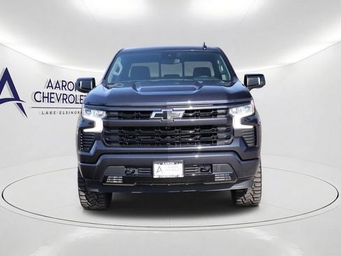 Used 2023 Chevrolet Silverado 1500 RST w/ Convenience Package II RWD image 2