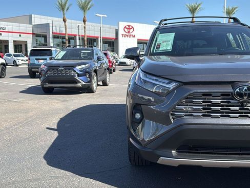 Used 2025 Toyota RAV4 Limited w/ Advanced Technology Package FWD image 3