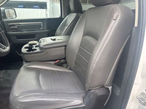 Used 2016 RAM 2500 Tradesman w/ Chrome Appearance Group image 19