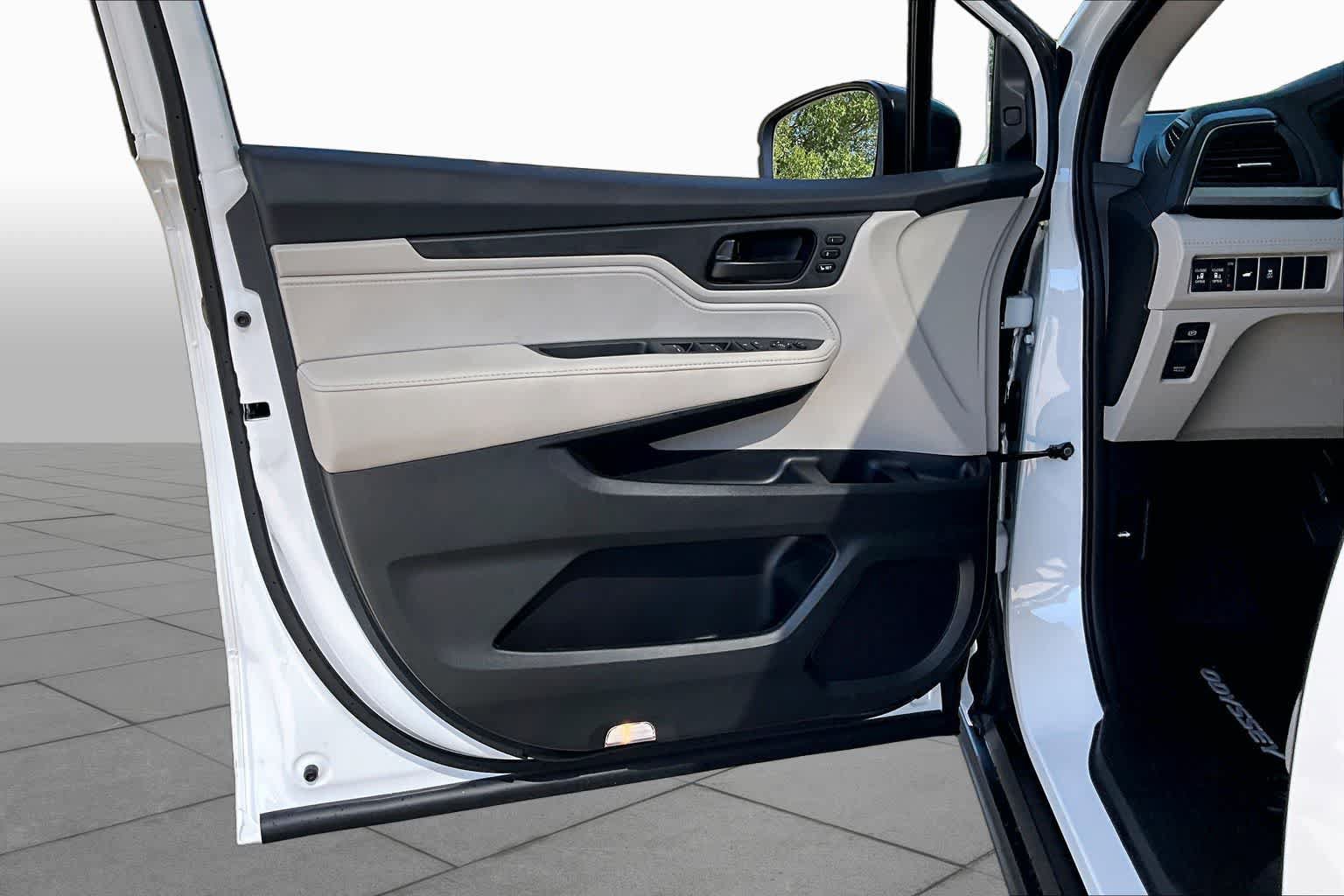 New 2027 Honda Odyssey EX-L image 10
