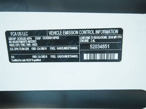 Used 2016 Jeep Renegade Latitude image 23