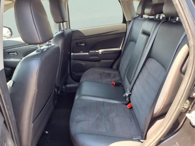 Used 2023 Mitsubishi Outlander Sport SE AWD/4WD image 18