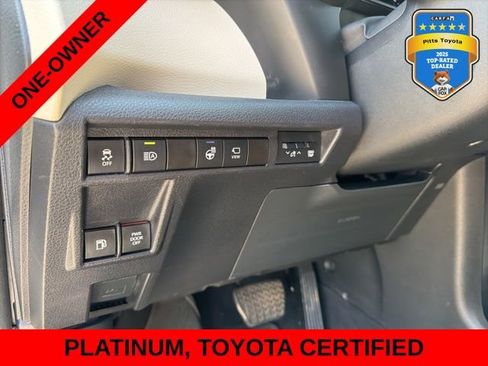 Certified 2024 Toyota Sienna Platinum FWD image 21
