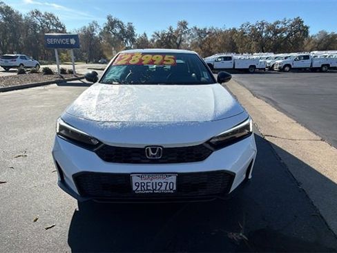 Used 2025 Honda Civic Sport image 8