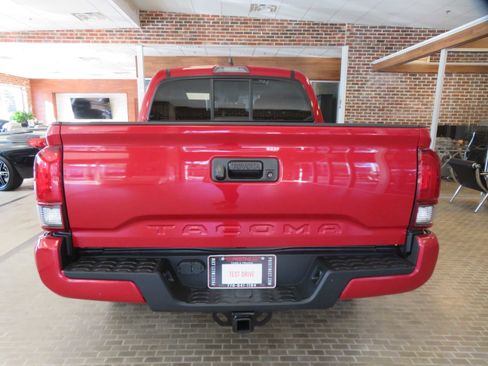 Used 2023 Toyota Tacoma SR5 image 5