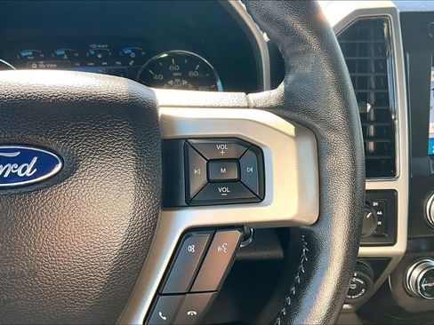 Used 2019 Ford F150 Lariat w/ Equipment Group 502A Luxury AWD/4WD image 22