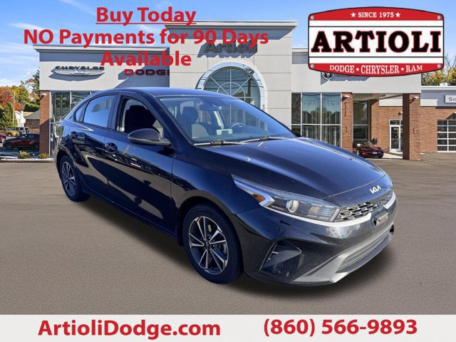 Used 2022 Kia Forte LXS w/ LXS Technology Package FWD image 1