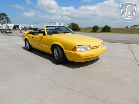 Used 1993 Ford Mustang LX image 11
