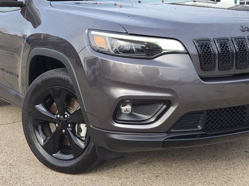 Used 2021 Jeep Cherokee Latitude Plus image 3