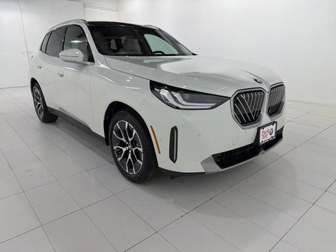 Used 2026 BMW X3 xDrive30i w/ Convenience Package AWD/4WD image 7