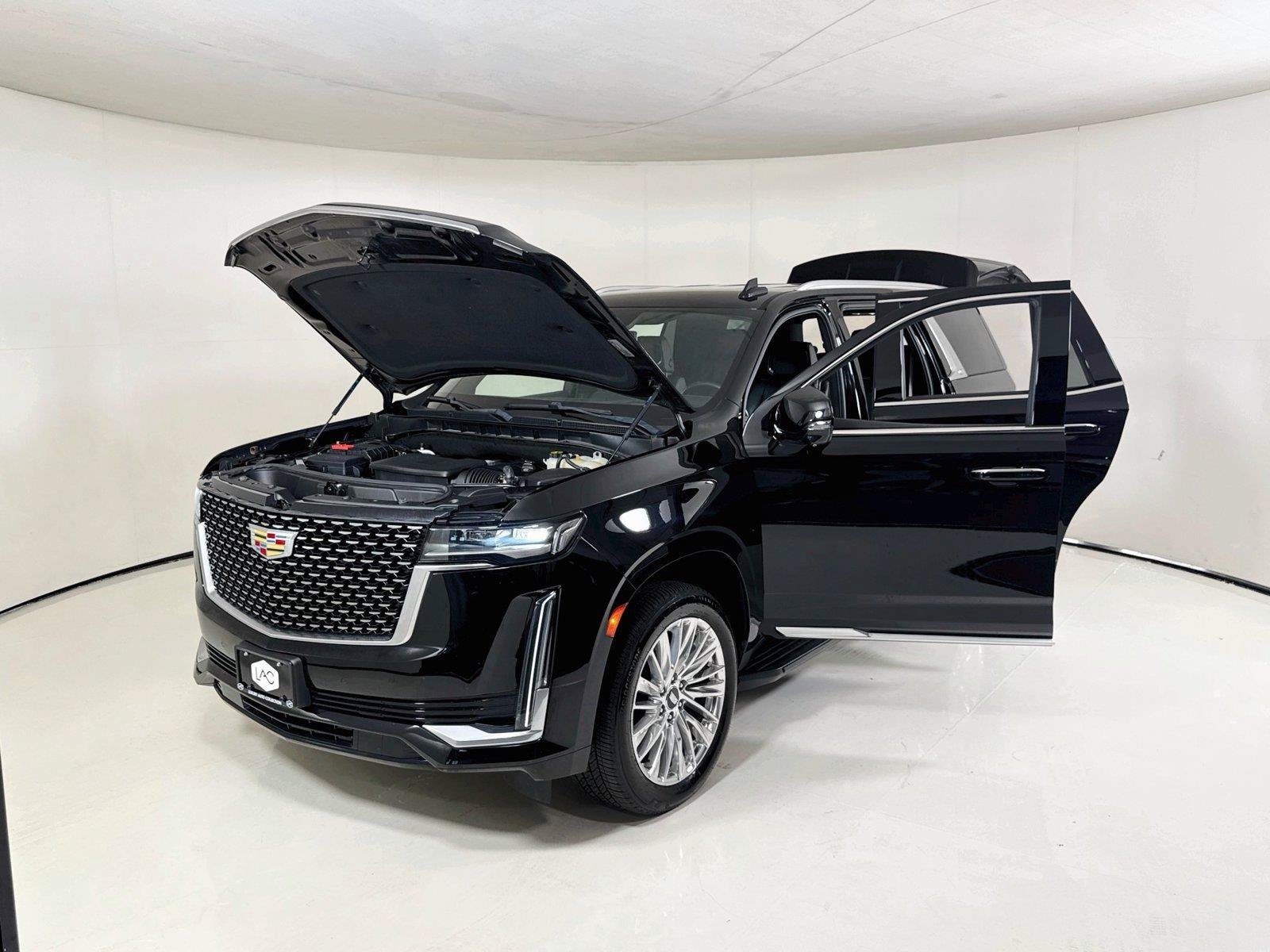 Used 2022 Cadillac Escalade Luxury AWD/4WD image 37