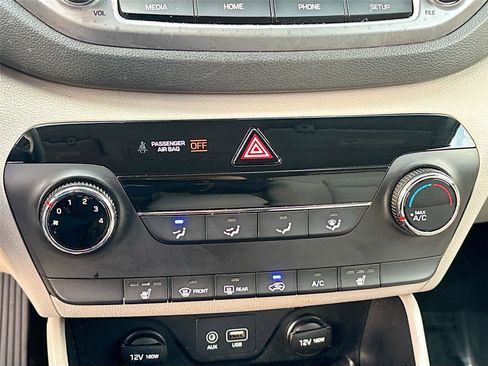 Used 2018 Hyundai Tucson SEL image 16